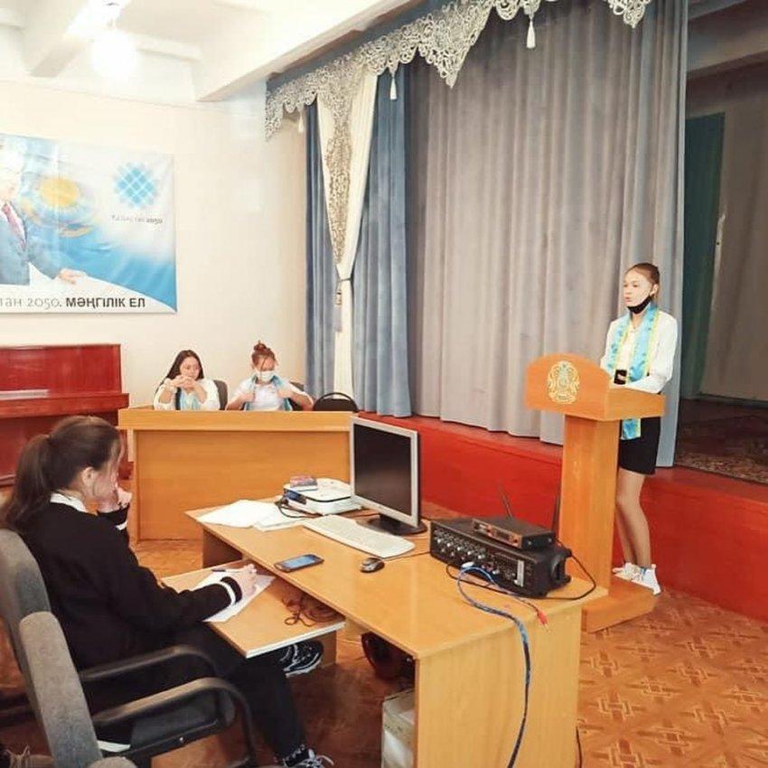В рамках полового воспитания в гимназии 41 среди старшеклассников  прошли дебаты