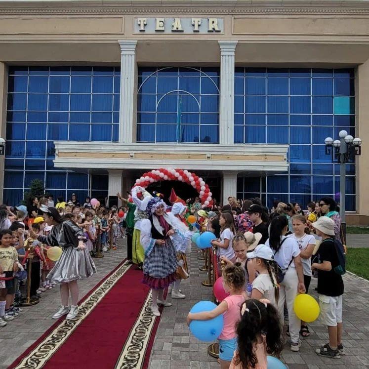 Бүгін "Жұлдыз" мектеп жанындағы лагерьдің ІІ мауысымы.